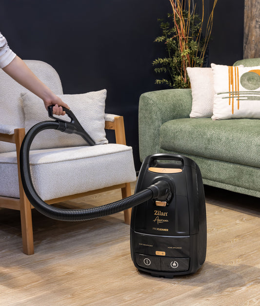 Aspirator cu sac Aurum Zilan ZLN4500, Putere 2400W, Capacitate 5L, Motor din cupru, Furtun pivotant 360°, Telecomanda, Afisaj digital