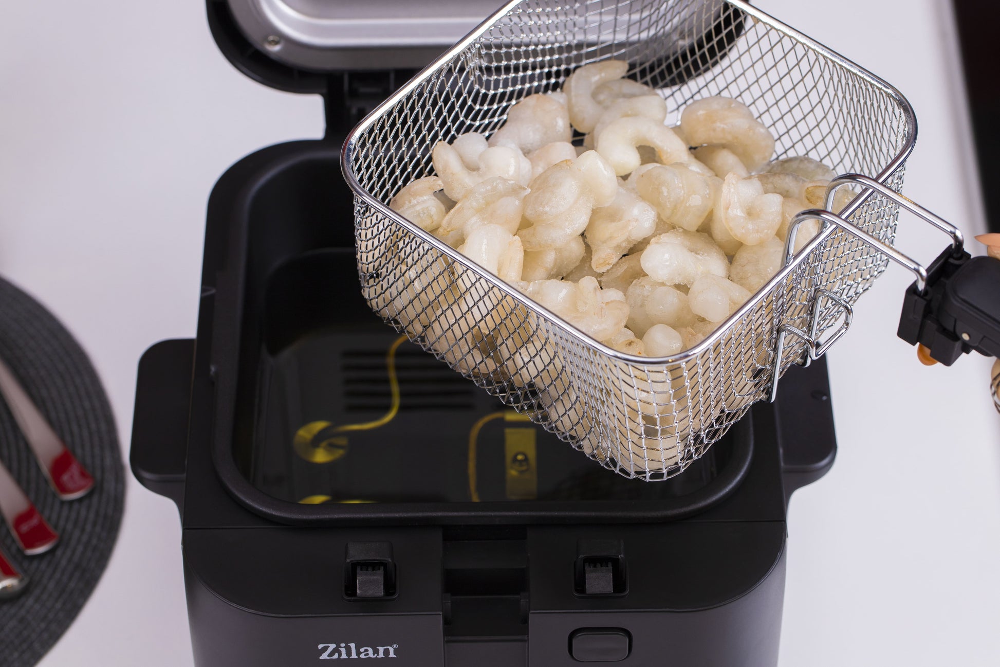 Friteuza Zilan ZLN-0010, 1600 W, 2.5 l, Termostat reglabil, Cuva detasabila, inox