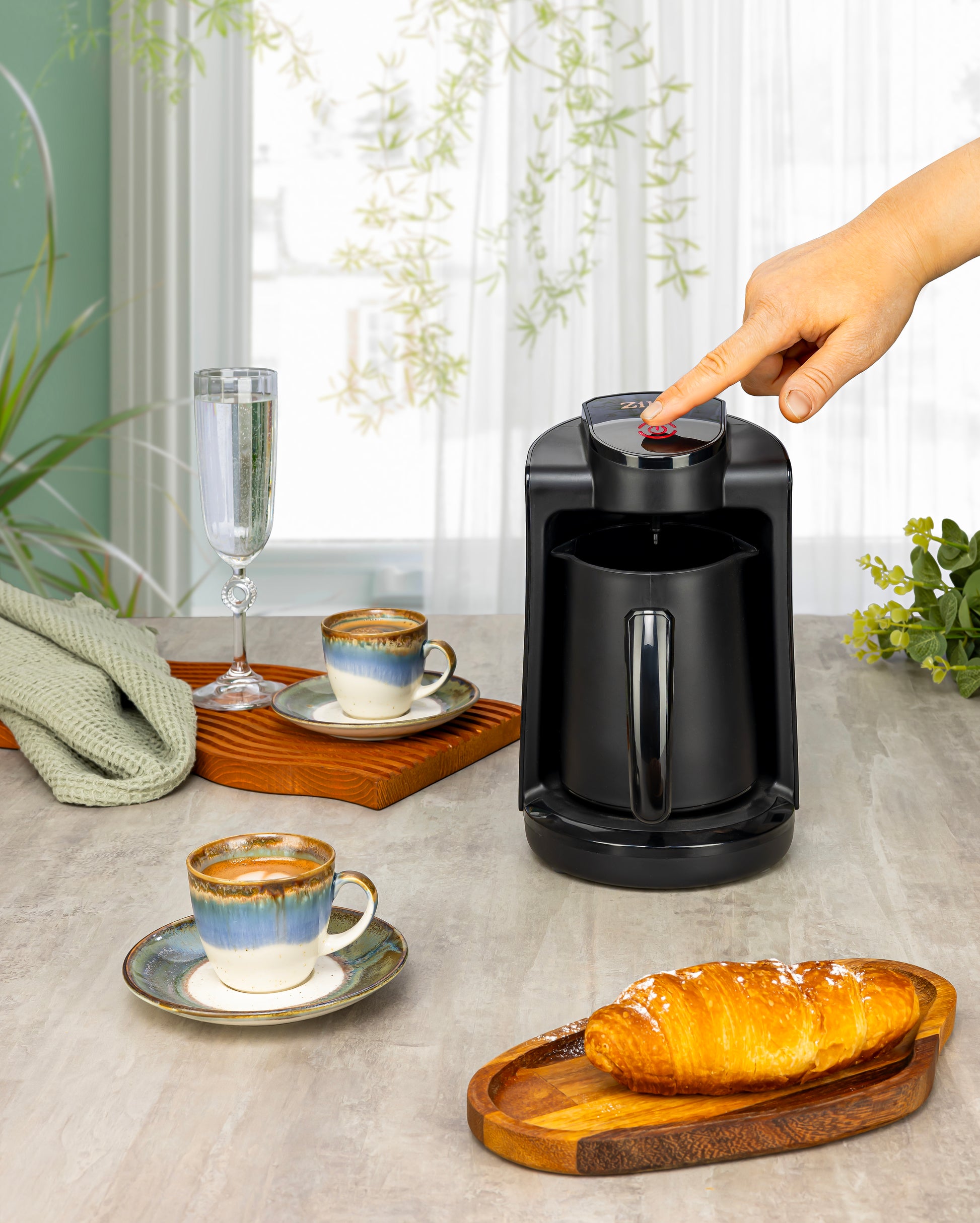 Aparat pentru preparat cafea turceasca Zilan ZLN1284 Negru, Putere 400W, Capacitate 250ml