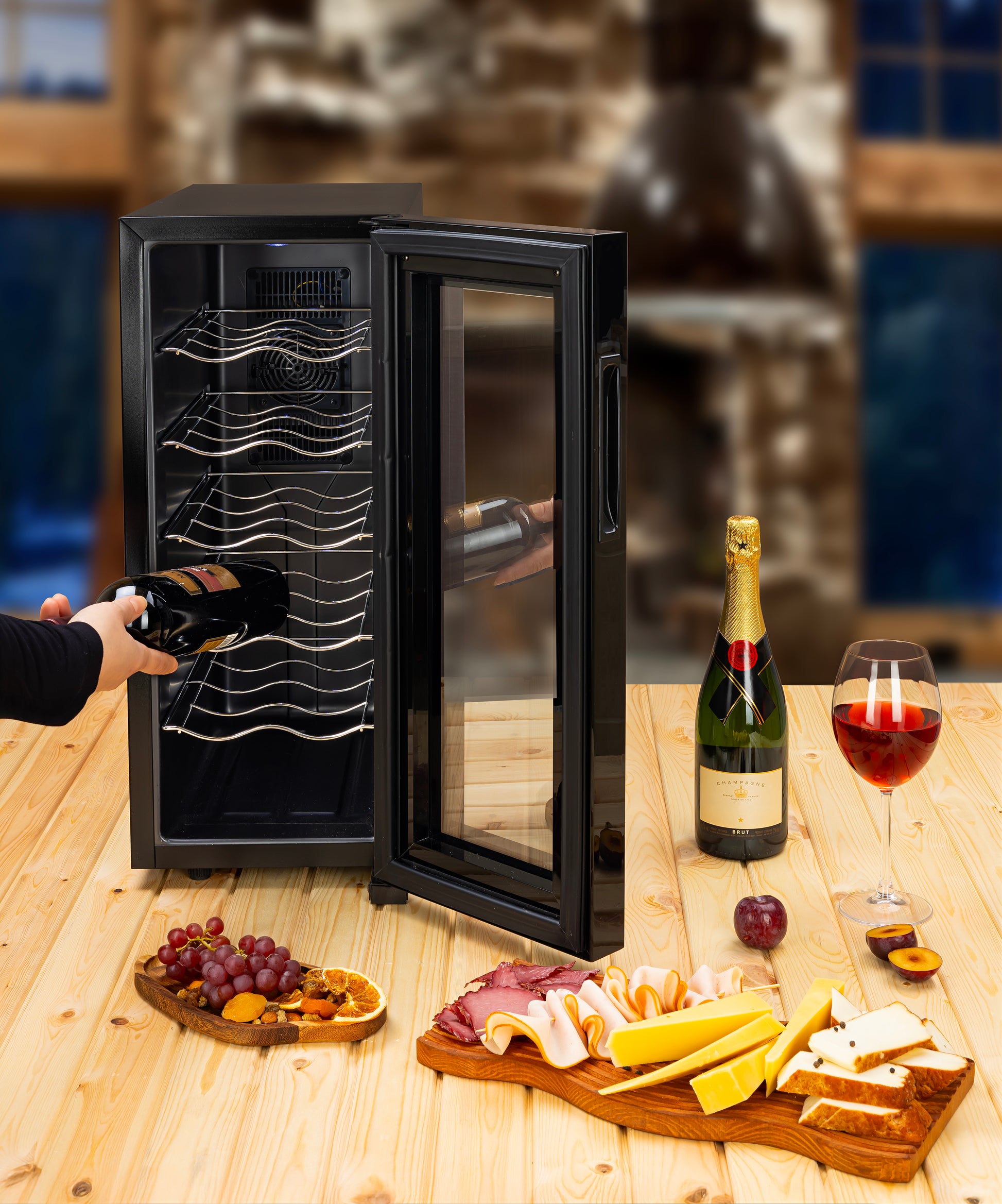 Frigider pentru vinuri Zilan ZLN4681 Negru, 33L, 50W, iluminare interioara