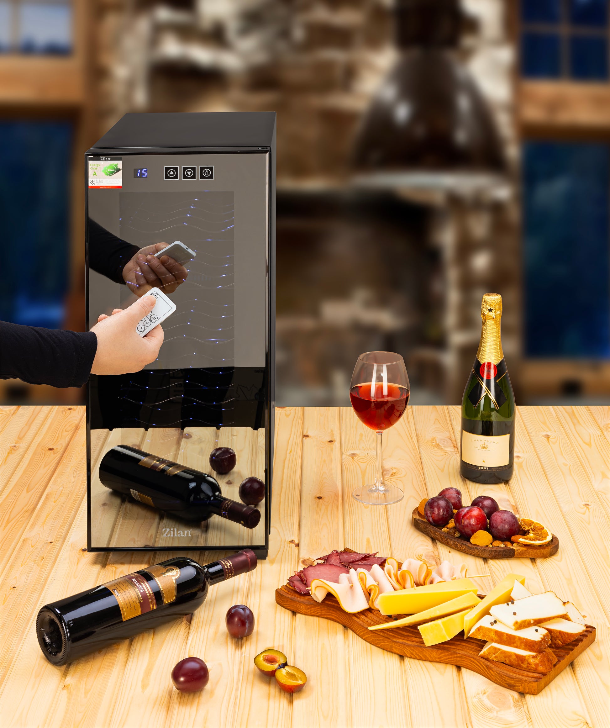 Frigider pentru vinuri Zilan ZLN4681 Negru, 33L, 50W, iluminare interioara