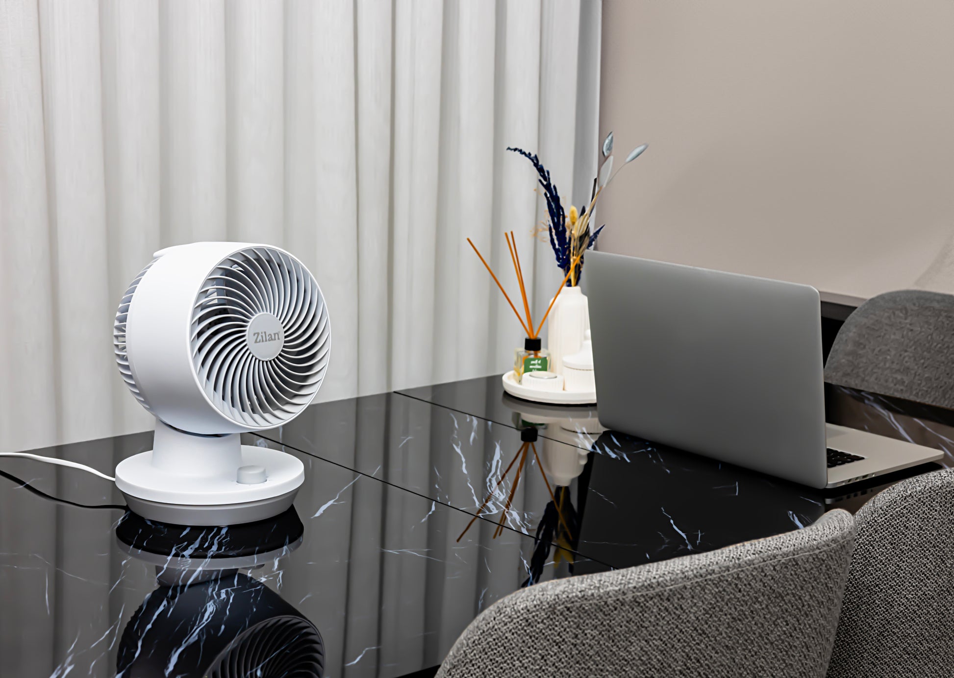 Ventilator de birou Zilan ZLN1009, 3 trepte de viteza, Oscilatie, Putere 45W