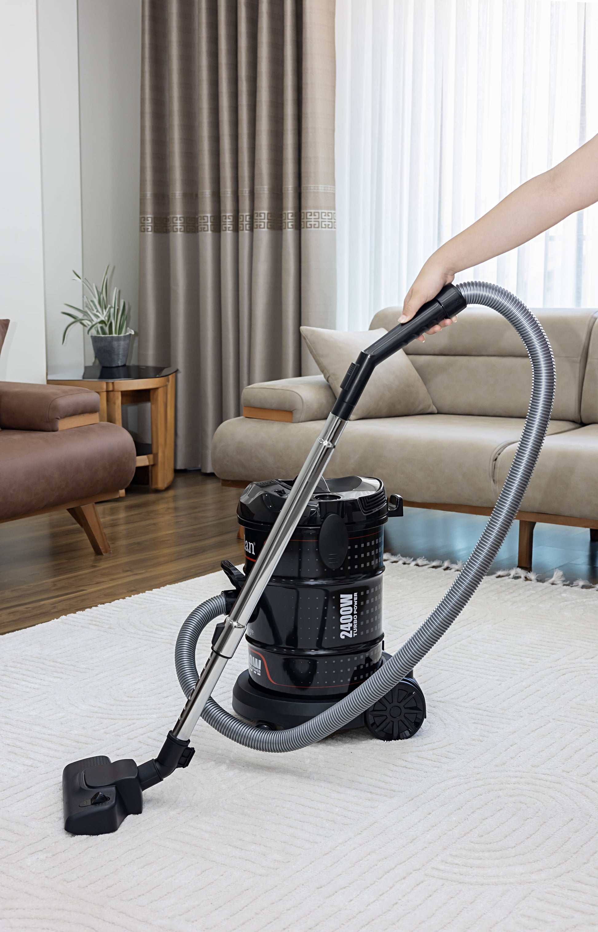 Aspirator Zilan ZLN2006, Putere 2400W, Putere aspirare 200W, Fara sac, Functie de suflare, Capacitate 21L