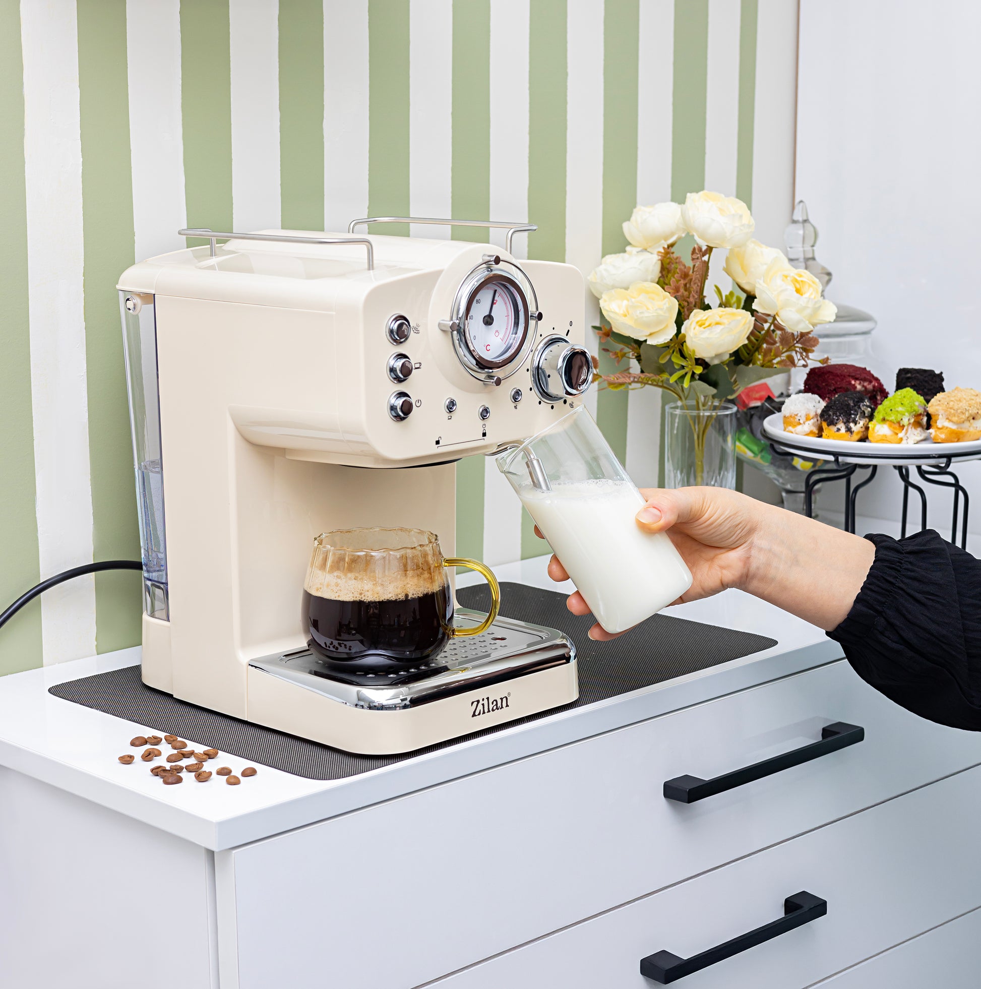 Espressor manual Zilan ZLN2992 Crem,15 Bar, 1.25 l, 1100W, Design Retro