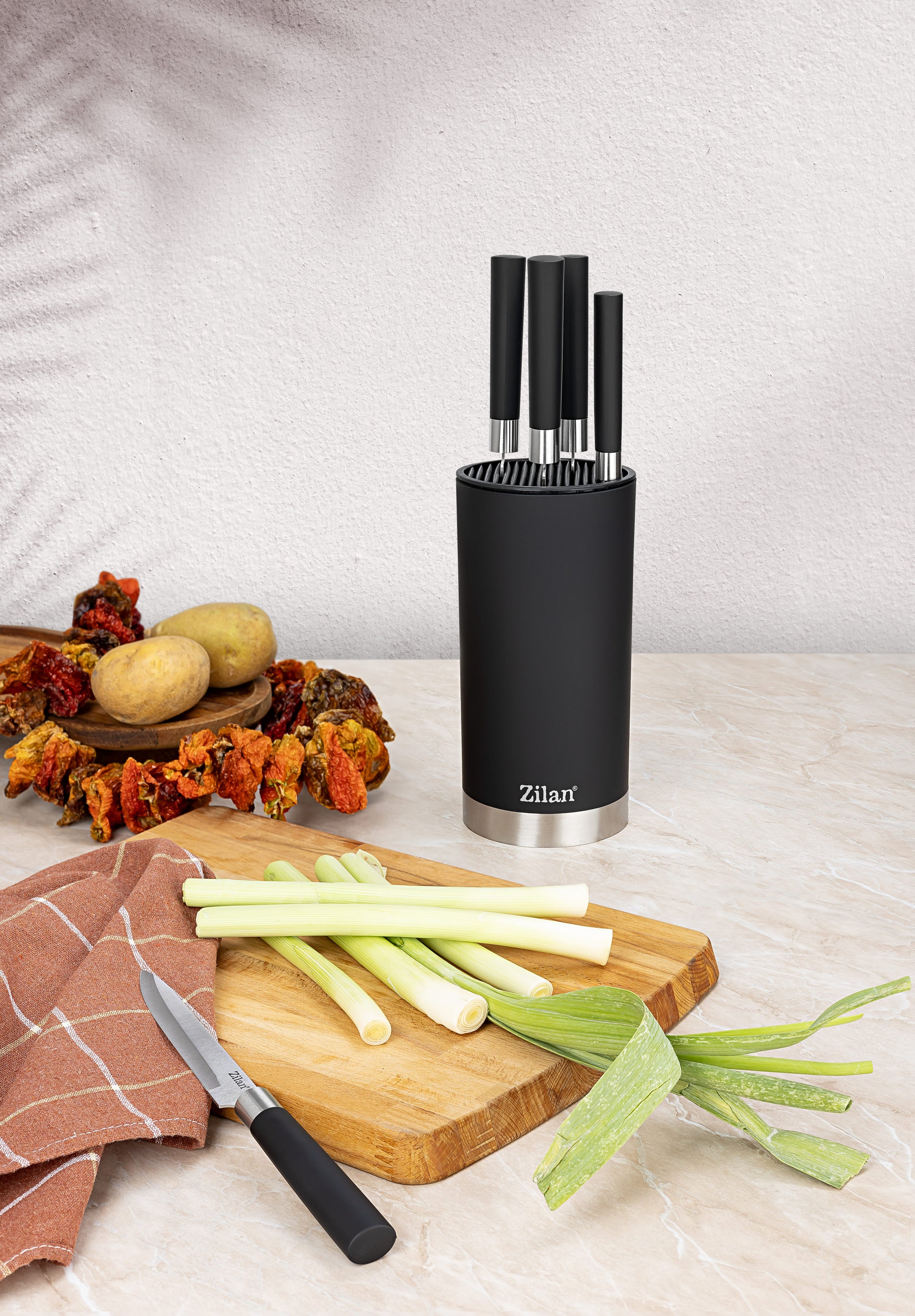 Set cutite 6 piese RETRO Zilan ZLN1609, Suport inclus, Otel inoxidabil 3CR13, Compatibil masina de spalat vase, Negru