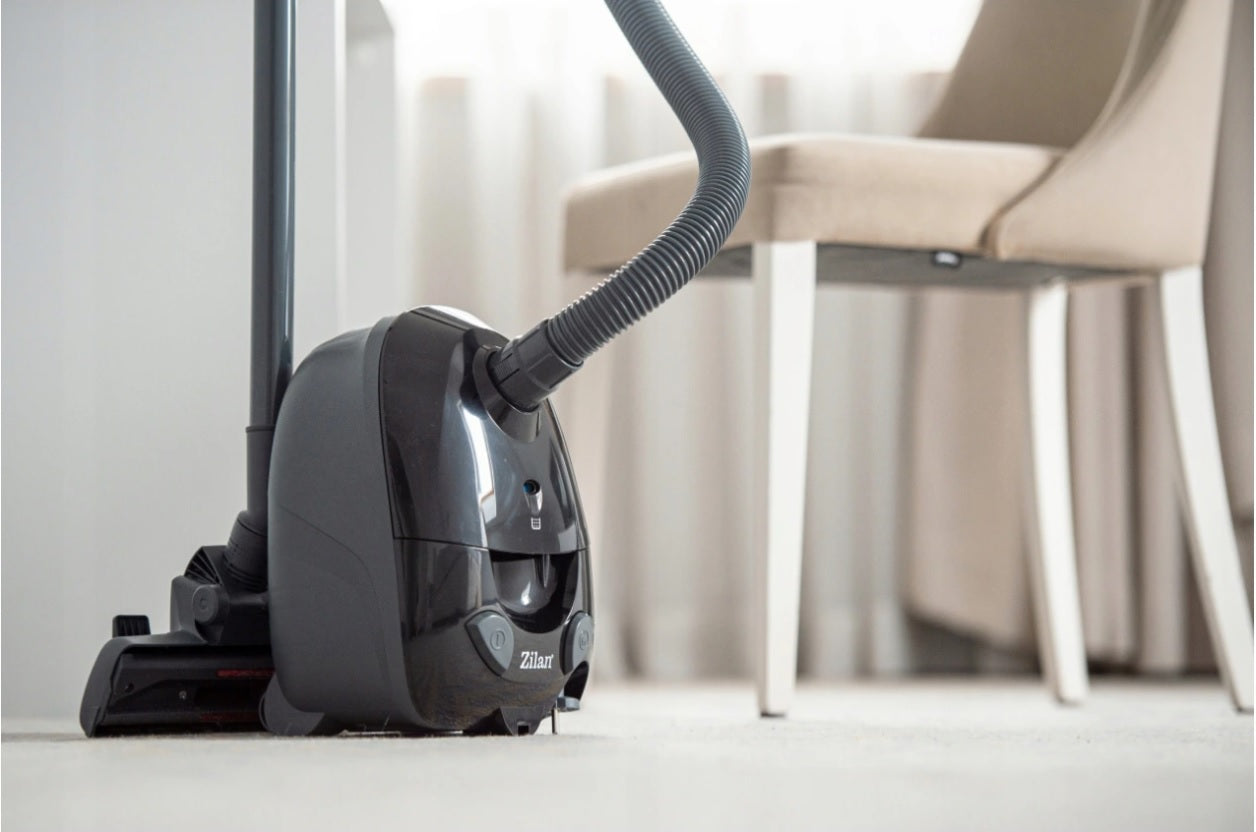 Aspirator cu sac ZILAN ZLN-8471,Negru Capacitate sac textil 2.0 l, Putere 1200W, Cordon electric retractabil 5 m