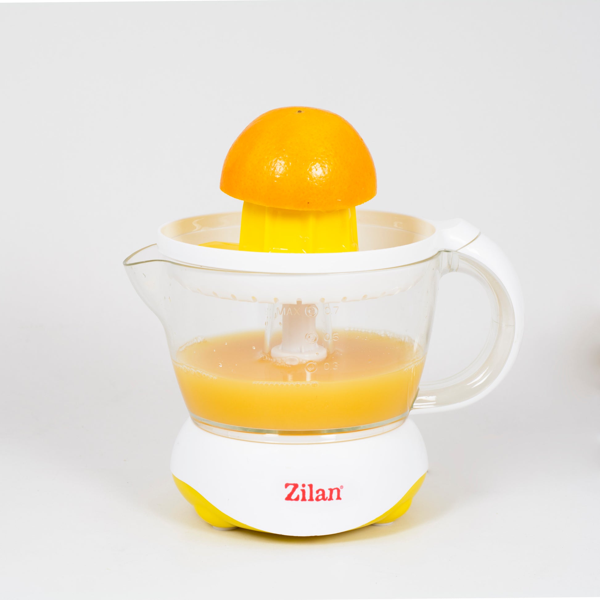 Storcator citrice ZILAN ZLN-7825,Alb/Galben Capacitate 0.7L, Cana gradata, Functie reverse, Putere 25W.