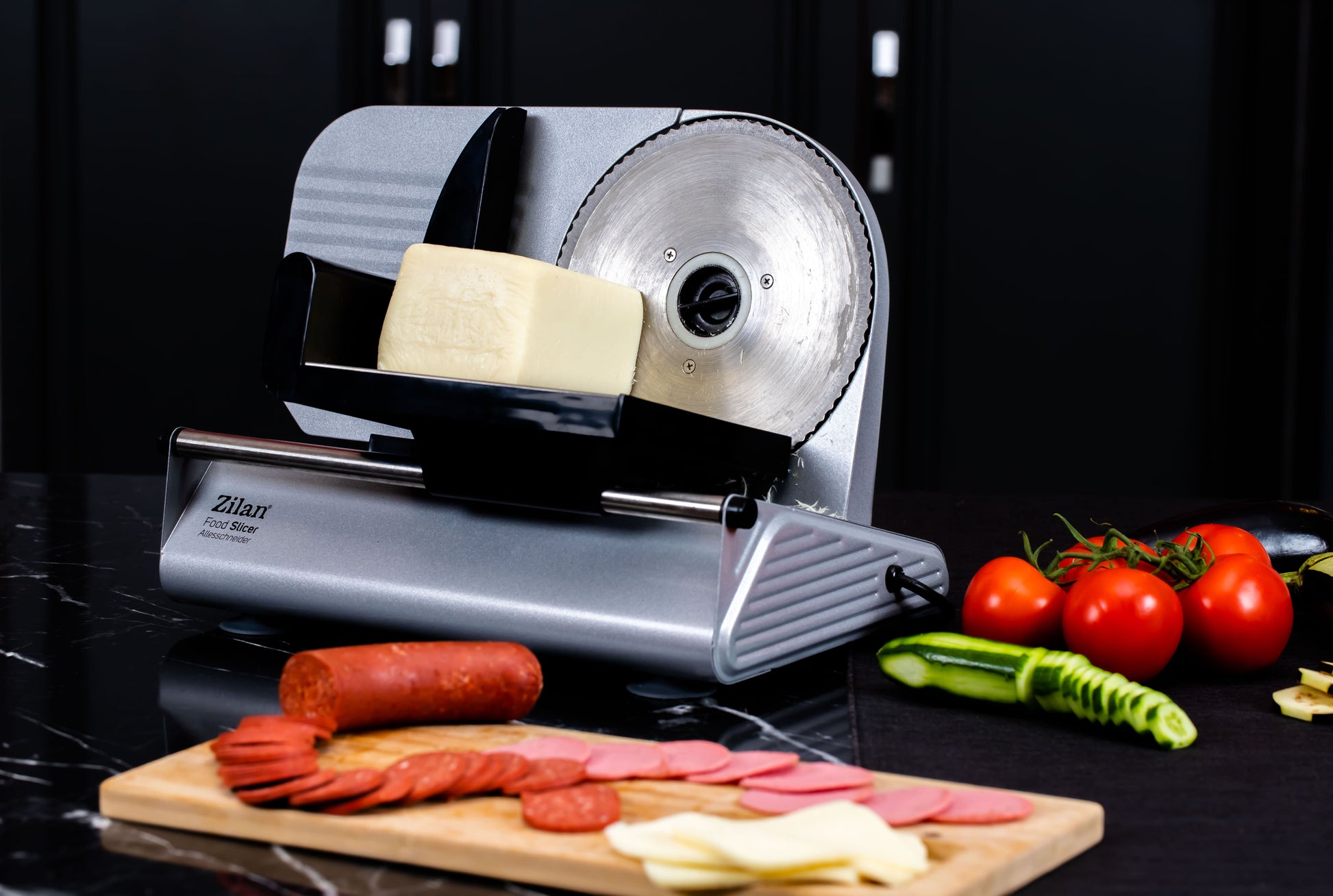 Feliator alimente Zilan ZLN-3376, Putere 150W, Grosime taiere reglabila 1-15 mm, Lama taiere inox