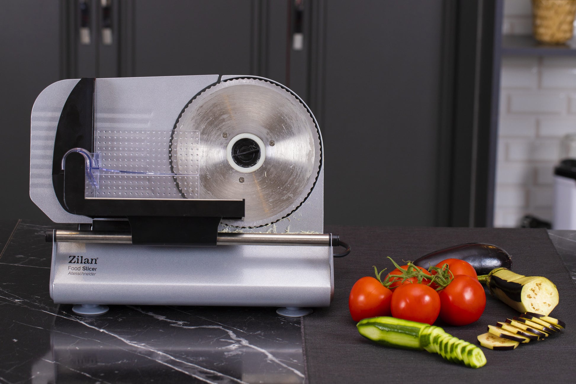 Feliator alimente Zilan ZLN-3376, Putere 150W, Grosime taiere reglabila 1-15 mm, Lama taiere inox