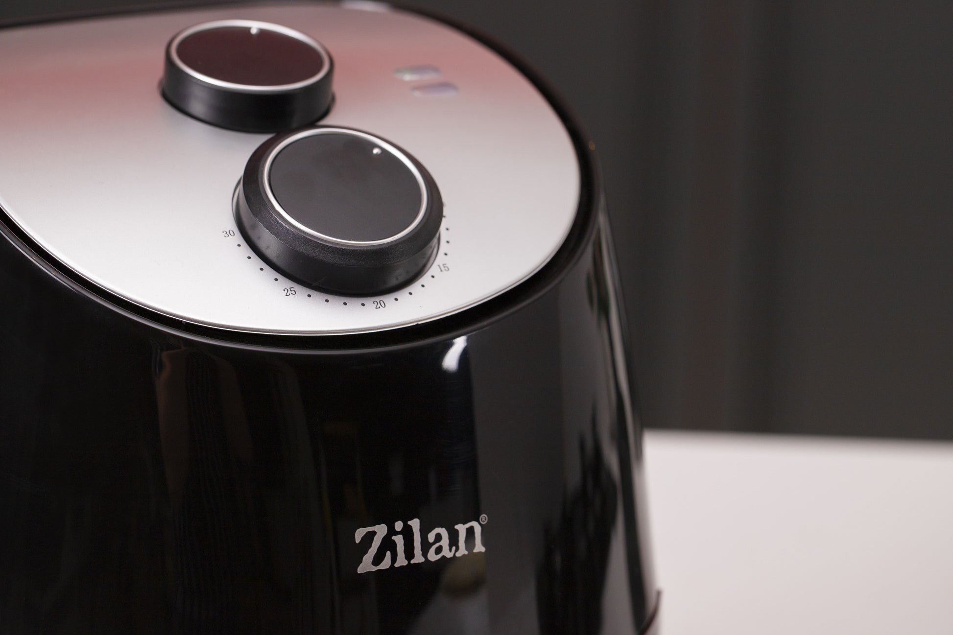 Friteuza Air Fryer, ZILAN ZLN-3598, Negru 1350 W, Capacitate 2.6 L, Timer 30 min,