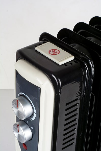 Calorifer electric Floria ZLN-3659,Negru 2000 W, 9 elementi, 3 trepte de putere, Termostat reglabil, Protectie supra-incalzire, Indicator luminos,